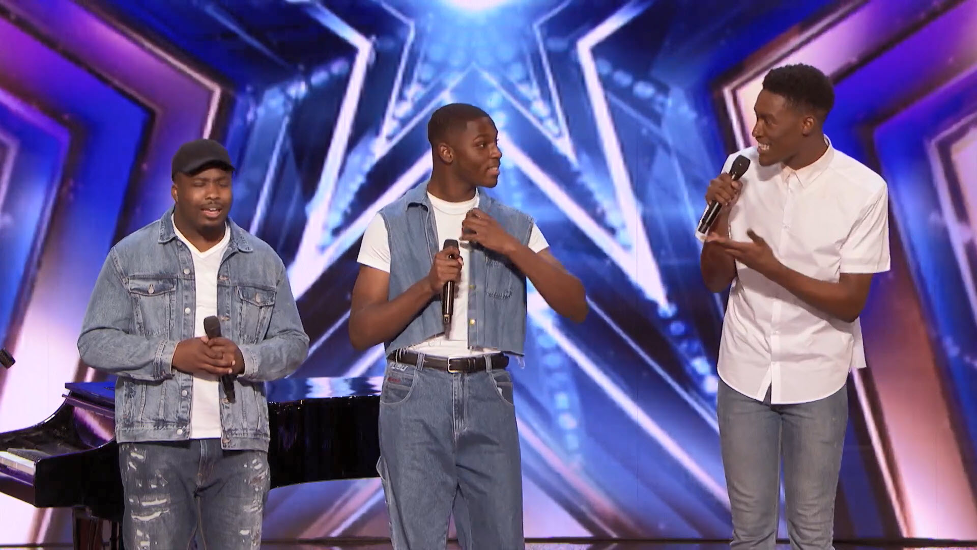 America S Got Talent 2021 Singing Trio 1achord Wow The Judges Video
