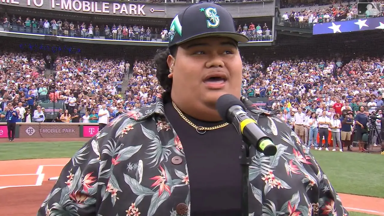 Watch Iam Tongi Sing National Anthem at MLB Home Run Derby