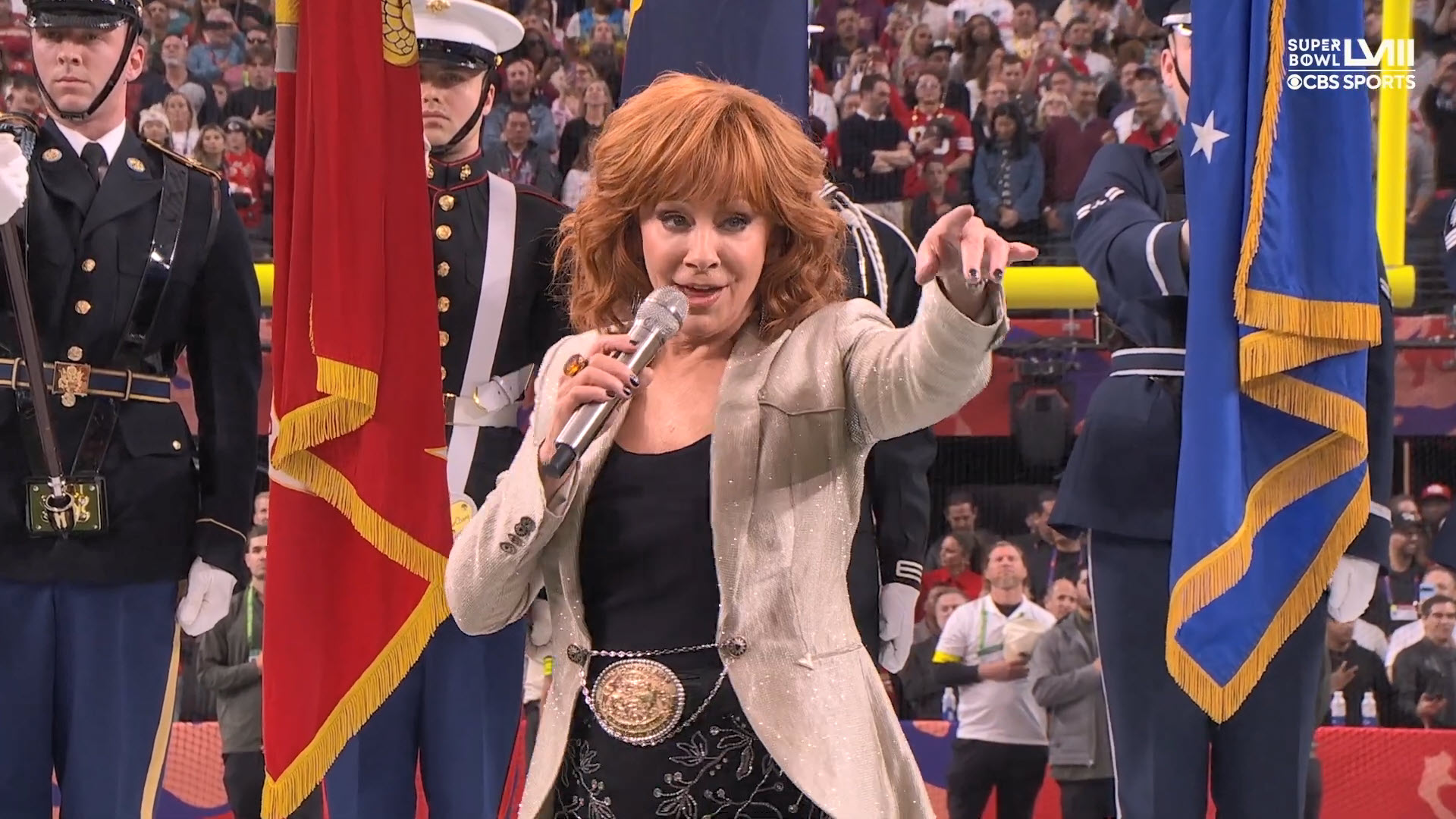 Reba McEntire Sings Super Bowl National Anthem (Video)