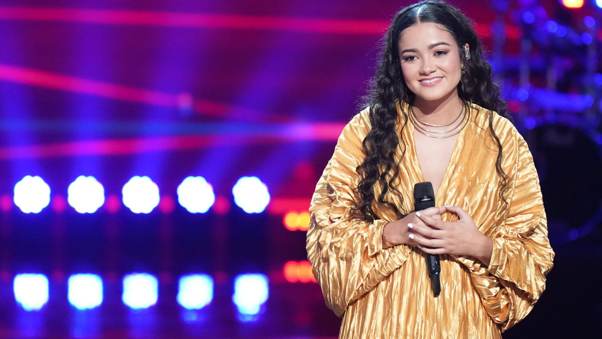 The Voice 25 Playoffs: Madison Curbelo Sings Chill-Inducing "Landslide"