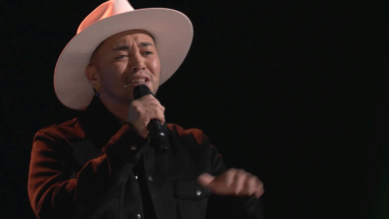 The Voice 26: Soulful Sofronio Vasquez Gets A FAST Four Chair Turn (Video)