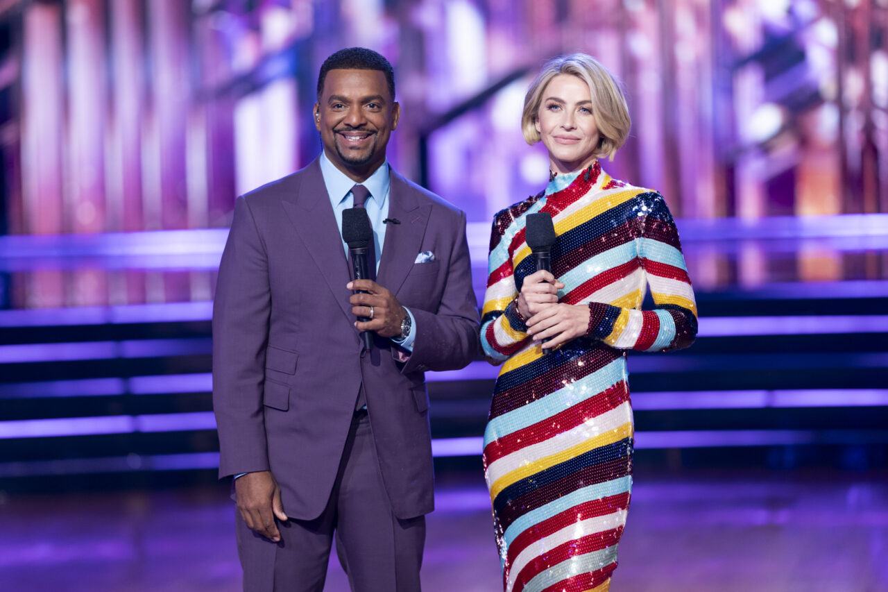 ALFONSO RIBEIRO, JULIANNE HOUGH - Dancing with the Stars 33